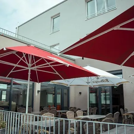 Vis A Vis Hotel
